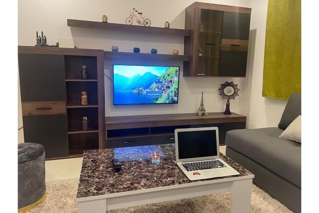 Experience De Luxe Ultime / Parking / Restaurant / Cafe / Carrefour Appartement
